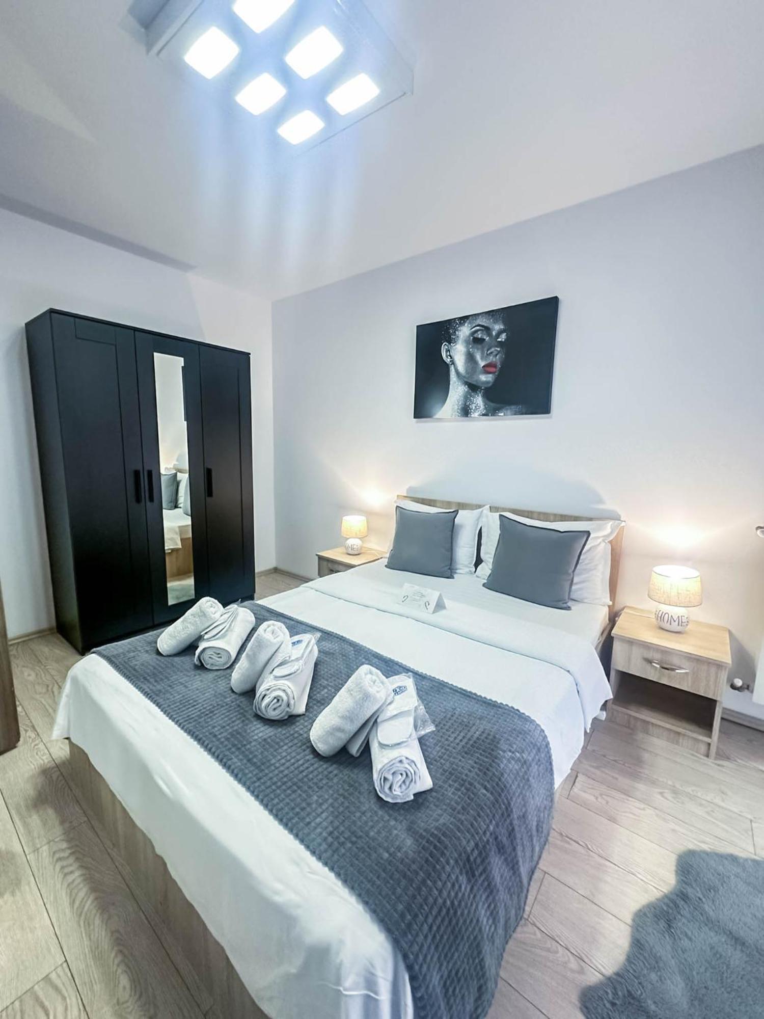 Sunrise Apartments City Center Bucureşti Ngoại thất bức ảnh