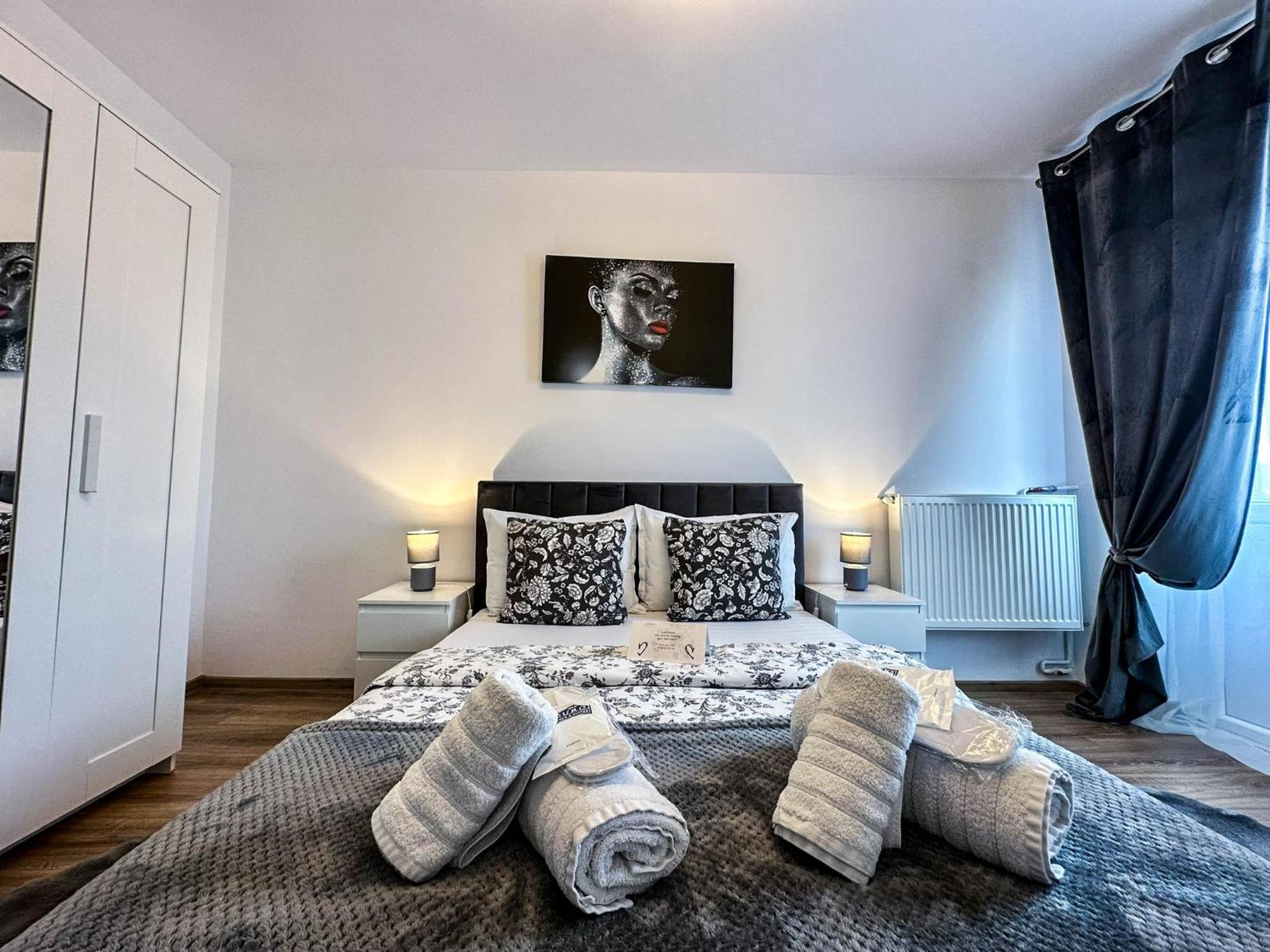 Sunrise Apartments City Center Bucureşti Ngoại thất bức ảnh